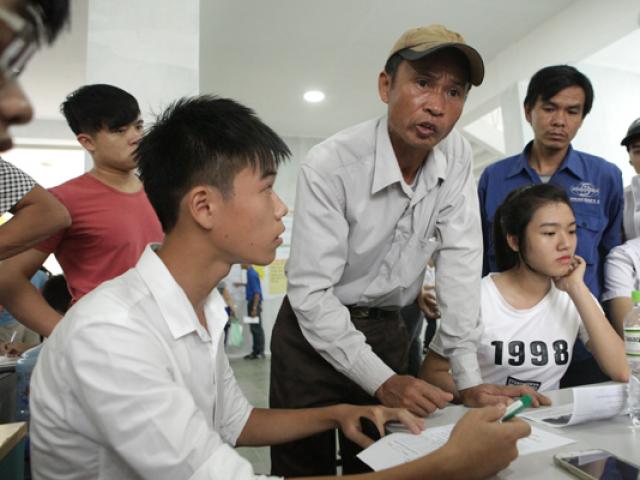 Giáo dục - du học - Cấm các trường kiểm tra học kỳ vượt quá chương trình