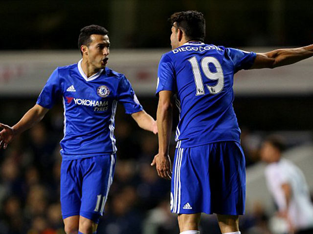Chelsea thua sốc, Costa và Pedro cãi vã ngay trên sân