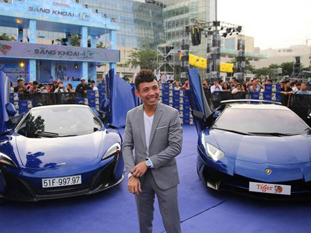 Tư vấn - Minh Nhựa mang bộ đôi "xế độc" đến lễ hội bia