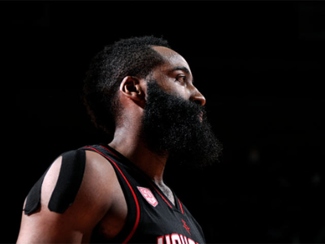 Thể thao - NBA: "Quái vật" ghi 49 điểm, vẫn thua đau trước "Thần Râu"