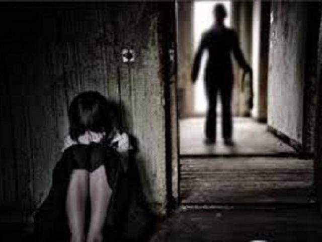 Pháp luật - Bắt quả tang 'yêu râu xanh' hại đời bé gái 14 tuổi