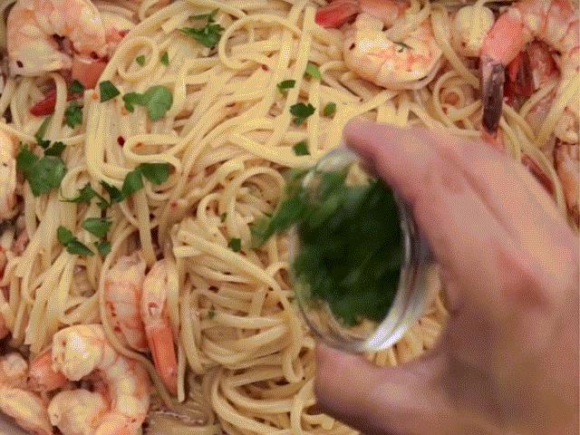 Cách làm spaghetti tôm nướng ngon không cưỡng nổi