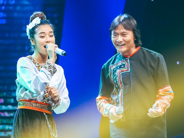 Ca nhạc - MTV - Hoàng Yến Chibi đọc rap cùng cố NSƯT Quang Lý