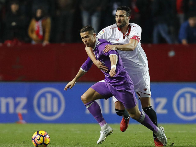 Bóng đá - Real: Đối thủ tiểu xảo, Ronaldo tức mình "ra đòn"