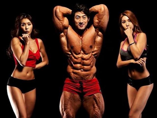 Thể thao - 10 "nam thần" 6 múi cuồn cuộn hút hồn phái đẹp