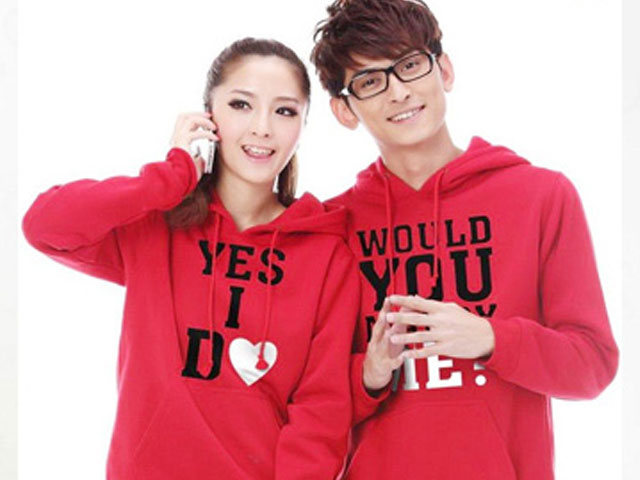 Thời trang công sở - Không phải ai cũng biết đủ mẹo mặc áo chui đầu