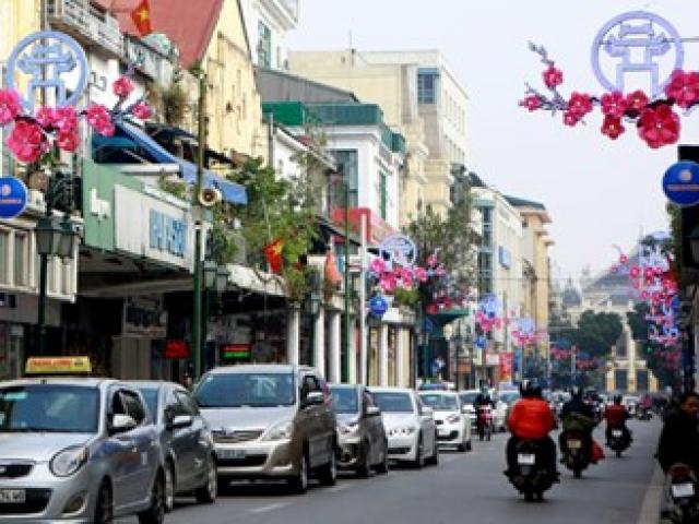 Tin tức trong ngày - Hà Nội trang trí đường phố đón Tết: Hạn chế lòe loẹt