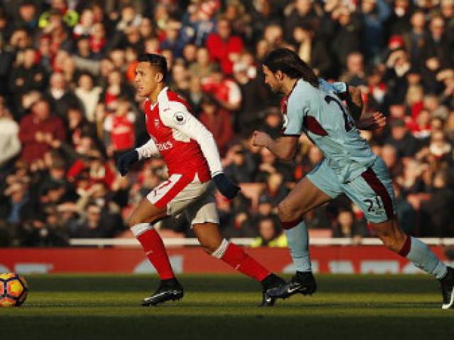 Bóng đá - Arsenal - Burnley: Những phút bù giờ "điên rồ"