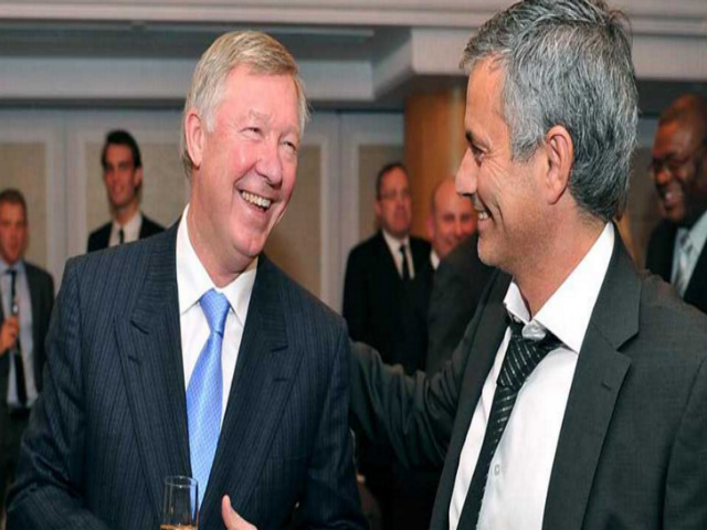 Bóng đá - MU: Sir Alex khen Mourinho tiến bộ không ngừng