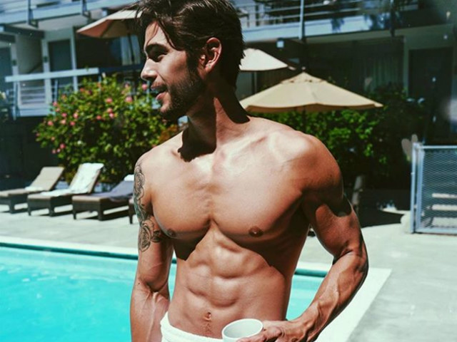 Bạn trẻ - Cuộc sống - 5 soái Tây khiến chị em đổ liêu xiêu đều sở hữu "điểm nóng" này