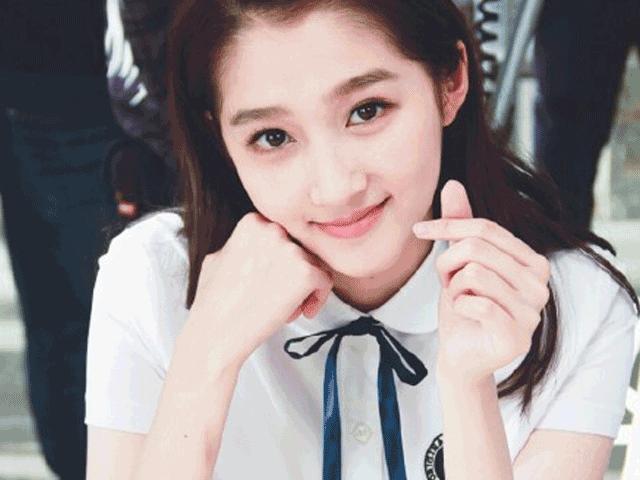 Bạn trẻ - Cuộc sống - "Hot girl ký túc xá" tuổi Sửu được ngưỡng mộ vì nhiều tài lẻ