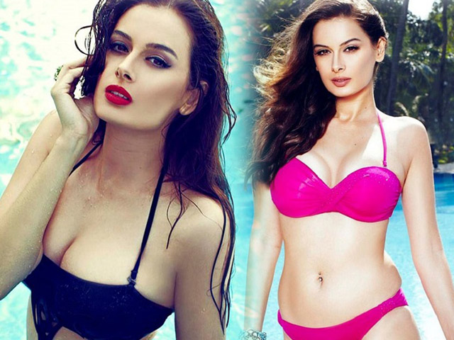 Người mẫu - Hoa hậu - Fan cuồng của tuyển Đức "nóng từng cm" khi diện áo tắm