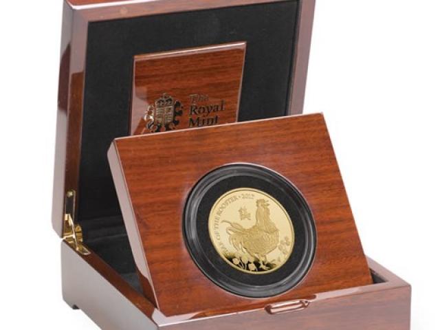 Tài chính - Bất động sản - Đồng xu vàng khắc biểu tượng năm Đinh Dậu giá... 235 triệu đồng