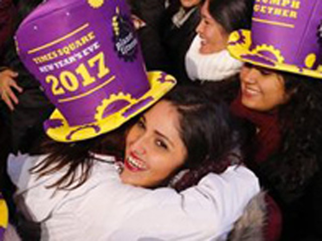 Giải trí - Đây mới là ca khúc giao thừa được nghe nhiều nhất thế giới