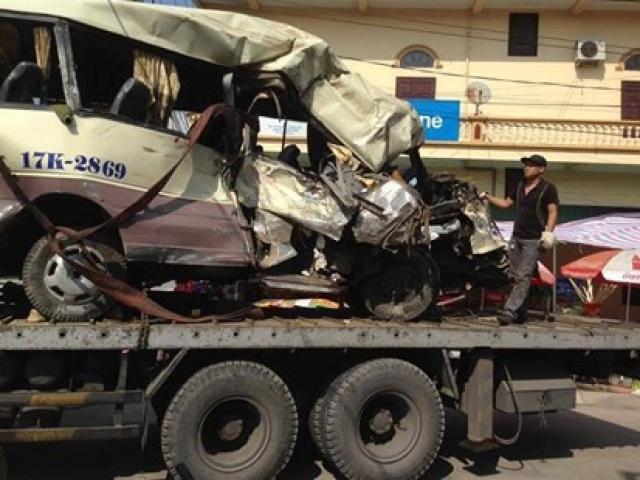 Tin tức trong ngày - Phó Thủ tướng yêu cầu làm rõ vụ tai nạn xe khách ở Quảng Ninh