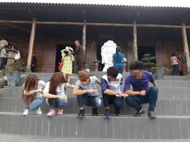 Bạn trẻ - Cuộc sống - Tranh cãi hình ảnh giới trẻ phản cảm đi lễ chùa đầu năm
