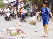 Tin tức trong ngày - Ai có quyền phạt người tè bậy, vứt tàn thuốc bừa bãi