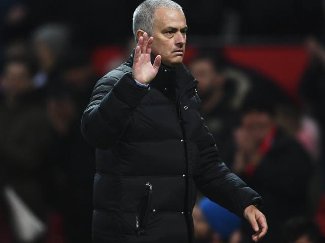 Bóng đá - “Ông lớn” NHA thờ ơ phiên chợ Đông: Con dao hai lưỡi