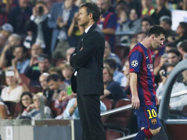 Messi bị thay ra, Enrique phủ nhận trò cưng giận dỗi