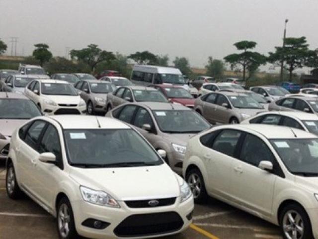 Thị trường - Tiêu dùng - Tiêu thụ ô tô chậm lại, người Việt ngày càng chuộng xe rẻ