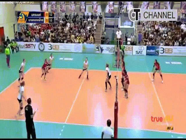 Thể thao - Bóng chuyền: Ngọc Hoa "thiên biến vạn hóa" ăn 17 điểm