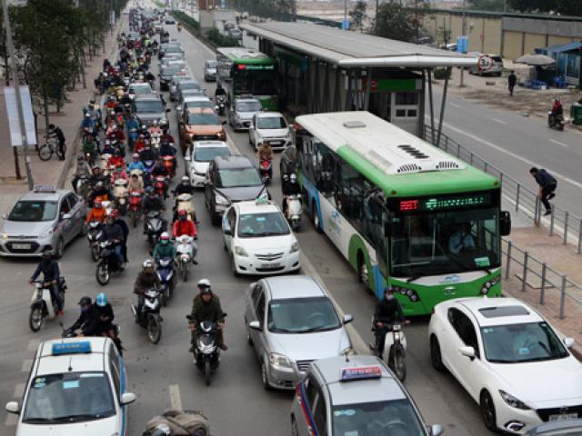 Hà Nội lắp loa tuyên truyền trên tuyến buýt nhanh BRT