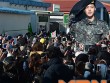 Nhìn ảnh này mới thấy fan cuồng K-Pop đông thế nào