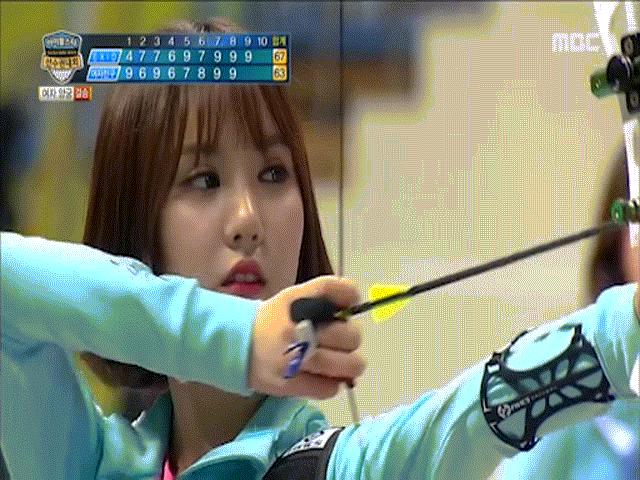 Thể thao - "Thiên thần K-Pop" thi bắn cung "đốn tim" fan