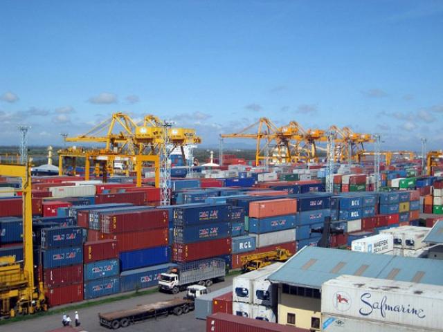 Tài chính - Bất động sản - Doanh nghiệp sốc nặng vì mức phí khủng tại cảng Hải Phòng