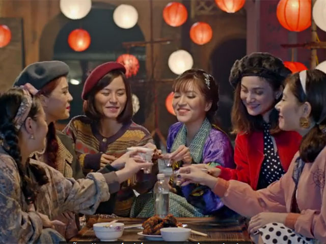 Bạn trẻ - Cuộc sống - Những điều gái ế sẽ làm để "chống chọi" hết ngày 14/2