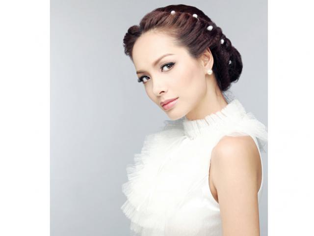 Bí quyết làm đẹp - Bật mí cách thải độc trong 2 phút của siêu mẫu Thúy Hạnh