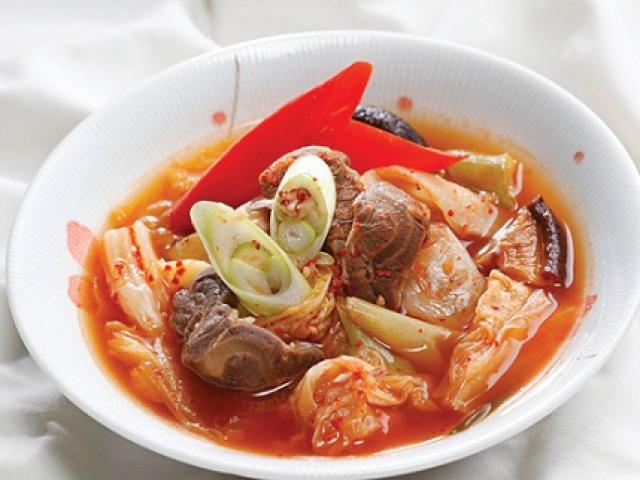 Ẩm thực - Canh kim chi thịt bò giữ nhiệt ngày đông