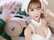 Bạn trẻ - Cuộc sống - Nữ MC live stream khoe kiếm tiền như nước, mua xe triệu đô