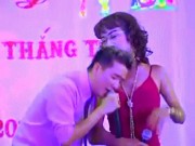 Đời sống Showbiz - Giật mình cát-xê &quot;trên trời&quot; khi hát đám cưới của danh hài, sao Việt