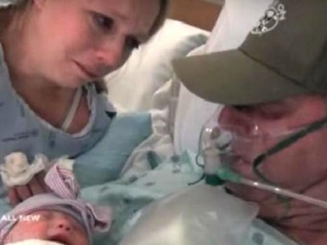 Bạn trẻ - Cuộc sống - Người vợ mổ đẻ sớm để chồng đang hấp hối kịp gặp con