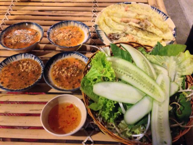 Những món ăn xứ Quảng "nhìn phát thèm" ở Sài Gòn