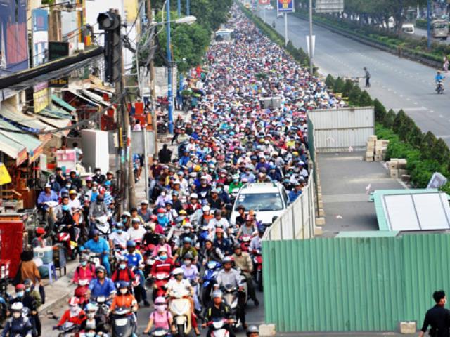 Tin tức trong ngày - Kẹt xe dữ dội tại công trình xây dựng "giải cứu" ùn tắc giao thông