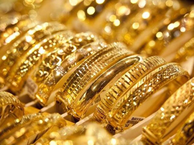 Tài chính - Bất động sản - Giá vàng hôm nay 22/2: Vàng tăng theo tỷ giá