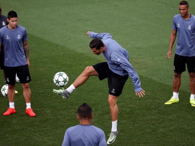 Bóng đá - Real Madrid "đá ma", Ronaldo bị "xâu kim" tẽn tò