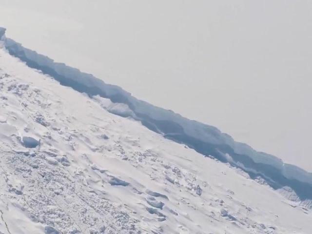 Vết nứt khổng lồ có thể "xé đôi" Bán đảo Nam Cực