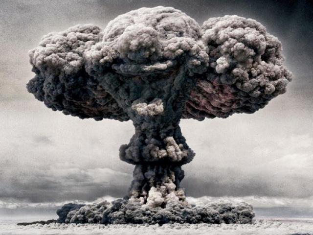 Hitler có bom hạt nhân trước khi Thế chiến 2 kết thúc?