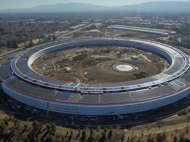 Công nghệ thông tin - 12.000 nhân viên Apple sắp vào làm việc trong trụ sở &quot;phi thuyền&quot;