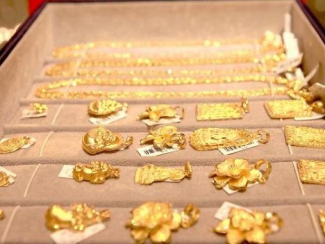 Tài chính - Bất động sản - Giá vàng hôm nay 27/2: Đà tăng có thắng thế?