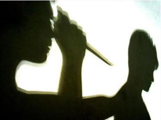 Pháp luật - Trưởng công an bị đâm lén khi đang thi đấu cầu lông