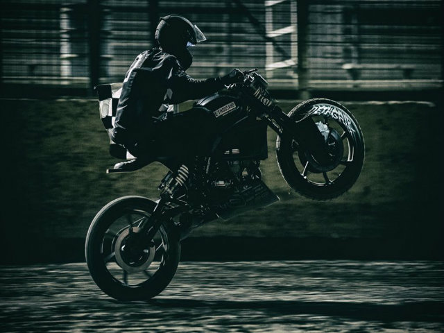 Thế giới xe - "Mãnh thú" Kawasaki hóa thành ánh sáng "thần chết"