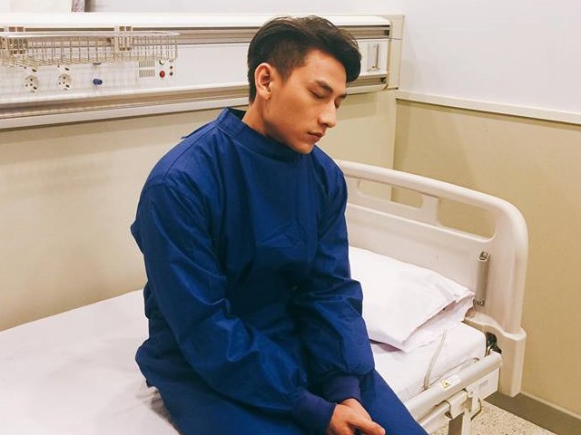 Phim - Isaac khiến fan lo lắng với ảnh cấp cứu ở Hàn Quốc
