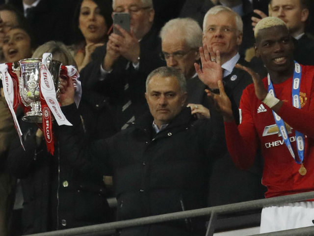 Bóng đá - Tiết lộ: Mourinho từng lật kèo PSG, chọn MU vì tiền