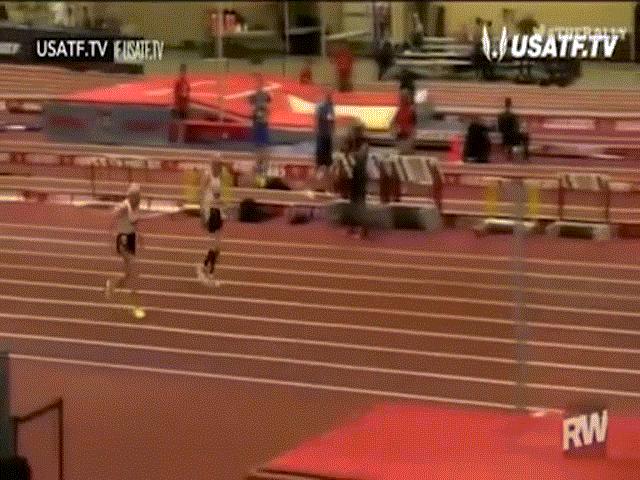 Thể thao - Usain Bolt phải nể: 2 cụ U100 bứt tốc như “tia chớp”