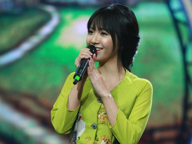 Ca nhạc - MTV - "Thánh nữ Bolero" gây tranh cãi khi hát nhạc dân ca