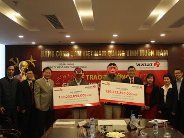 Tin tức trong ngày - Vụ 2 người cùng trúng jackpot "khủng": Một người trúng số "thần tốc"